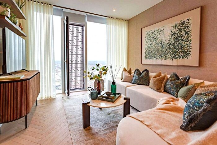 3 Bedroom Flat For Sale In The Houldsworth Penthouse, Bankside, Colliers Yard, Greengate, Manchester, M3