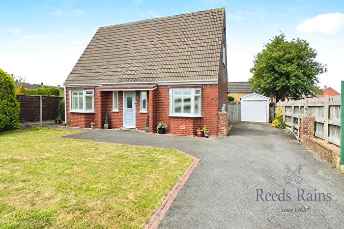 3 Bedroom Detached House For Sale In Cross Hills Lane, Selby, North Yorkshire, YO8