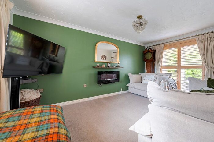 4 Bedroom Detached House For Sale In Dhobi Place, Ipswich, IP1