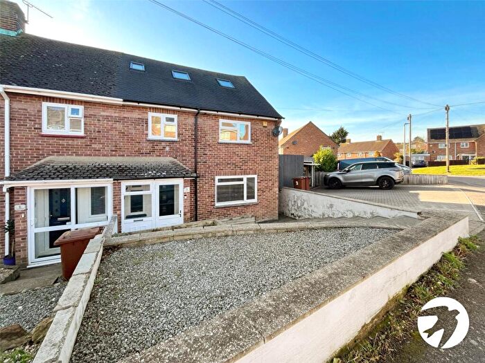 4 Bedroom Semi-Detached House To Rent In Wylie Road, Hoo, Rochester, Kent, ME3