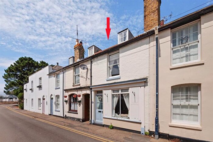 3 Bedroom Terraced House For Sale In Woodlawn Street, Whitstable, CT5