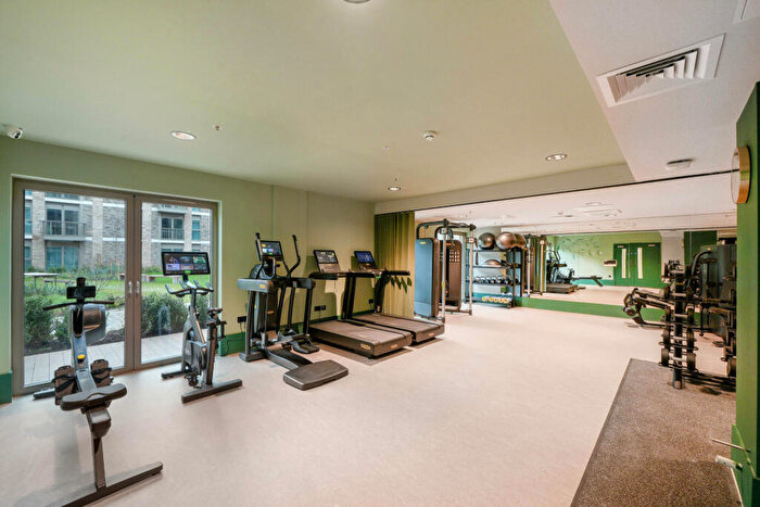 2 Bedroom Apartment To Rent In The Oakgate, KT22