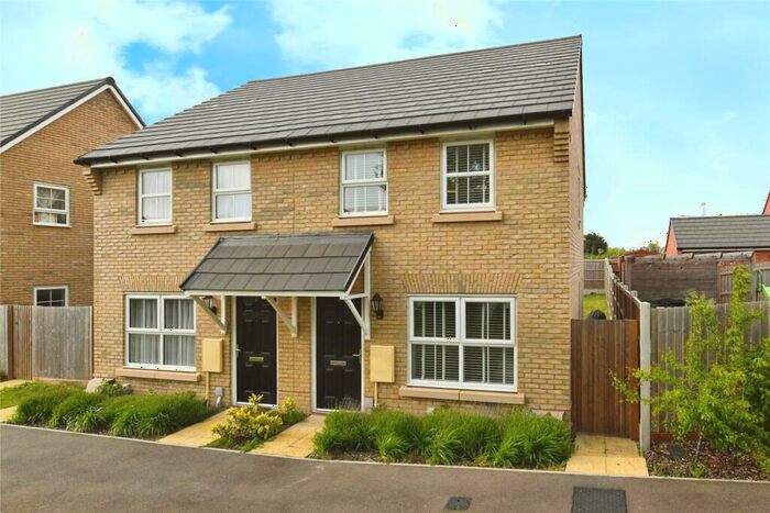 2 Bedroom Semi-Detached House For Sale In Baynard Walk, Burnham-on-Crouch, CM0