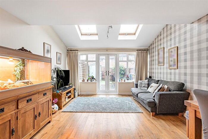 4 Bedroom End Terrace House For Sale In Stoney Fields, Watton At Stone, SG14