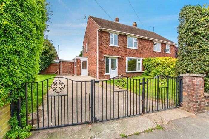 3 Bedroom Semi-Detached House For Sale In Grosvenor Road, Wisbech, PE13