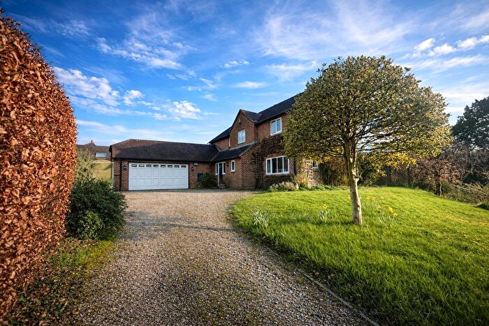 4 Bedroom Detached House For Sale In High Meadow, Cocking, Midhurst, West Sussex, GU29