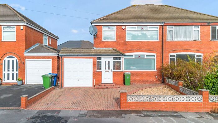 3 Bedroom Semi-detached House For Sale In Muriel Close, Great Sankey, WA5