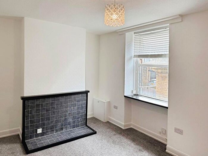 2 Bedroom Flat To Rent In Wesley Street, Otley, LS21