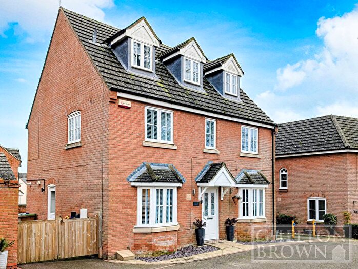 5 Bedroom Detached House For Sale In Knole Way, Daventry, Northamptonshire, NN11