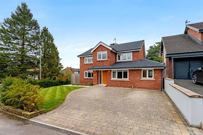 4 Bedroom House For Sale In Beechfield Road, Alderley Edge, SK9