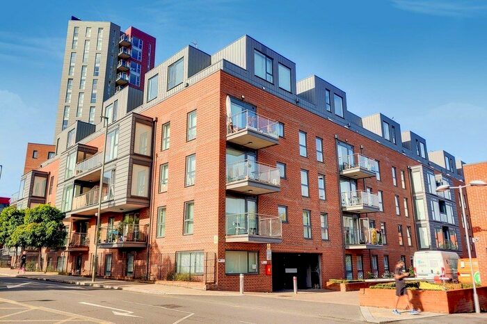 2 Bedroom Flat To Rent In Zenith Close, London, NW9