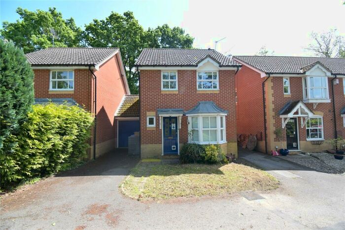 3 Bedroom Link Detached House To Rent In The Breech, College Town, Sandhurst, Berkshire, GU47