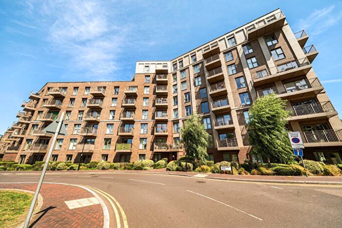 1 Bedroom Apartment For Sale In Ferdinand Court, Adenmore Road, SE6