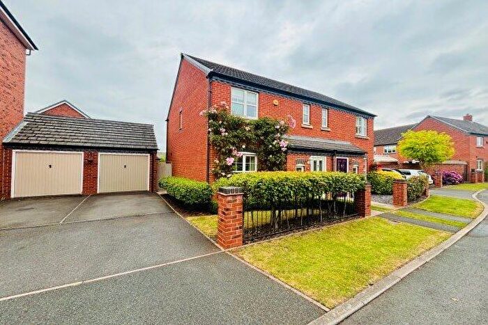 3 Bedroom Property To Rent In Armada Close, Lichfield, WS14