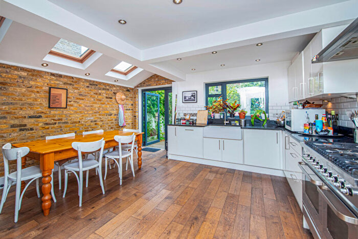 4 Bedroom Terraced House To Rent In Gillespie Road, Highbury, London, N5