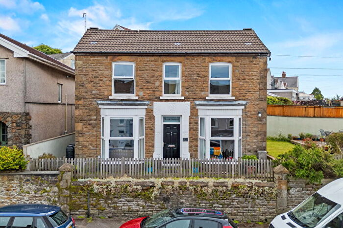 3 Bedroom Detached House For Sale In Frogmore Avenue, Sketty, Swansea, SA2