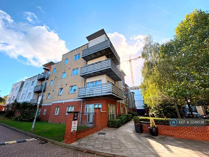 1 Bedroom Flat To Rent In Delamere Court, London, E17