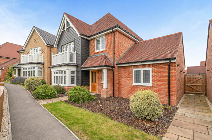 4 Bedroom Detached House For Sale In Nightingale View, Crookham Village, Fleet, Hampshire, GU51