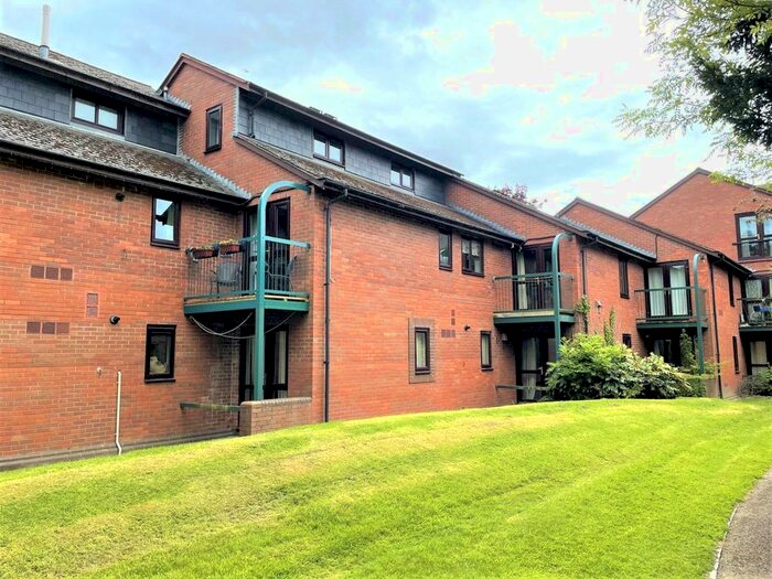 2 Bedroom Flat To Rent In St Marys Close, Newtown, Powys, SY16