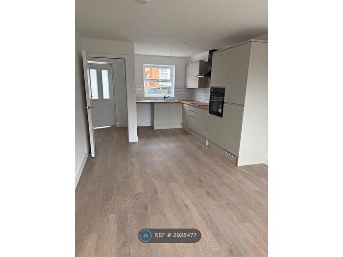 3 Bedroom Semi Detached House To Rent In Clifton St, Margate, CT9