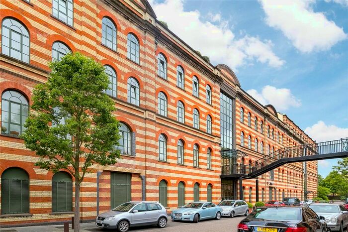 1 Bedroom Flat To Rent In Brasenose Drive, Barnes, SW13