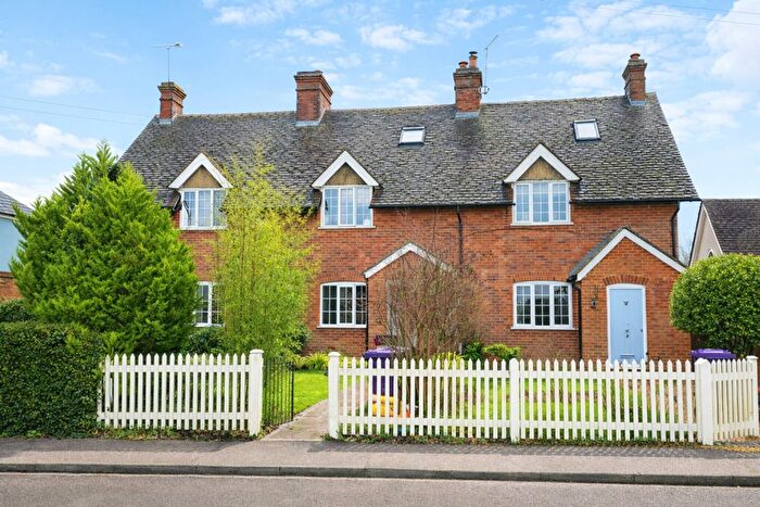 3 Bedroom Terraced House For Sale In High Street, Offley, SG5