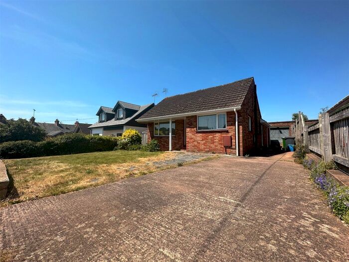 4 Bedroom Detached Bungalow To Rent In Meadow Close, Lympstone, Exmouth, EX8