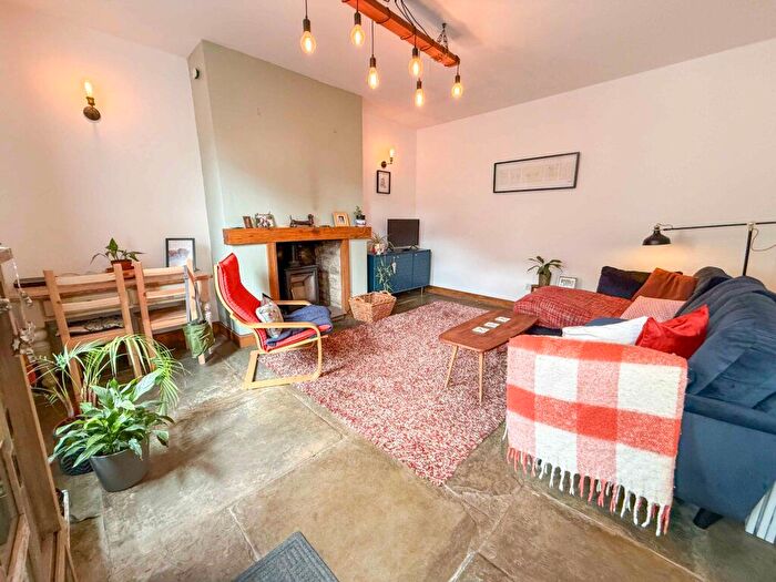 2 Bedroom Terraced House For Sale In Waterbarn Lane, Stacksteads, Rossendale, OL13