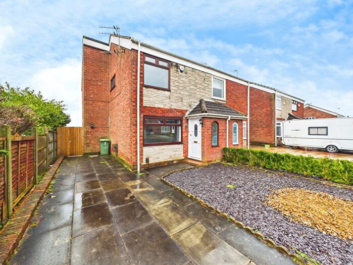 3 Bedroom Semi Detached House For Sale In Dean Close, Billinge, WN5