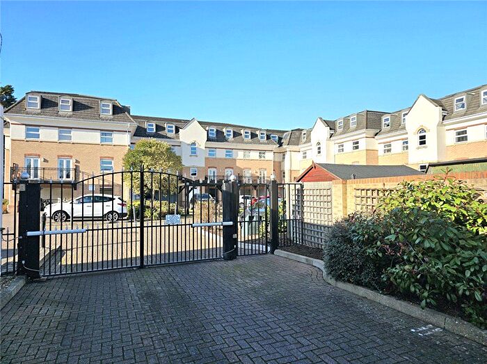 2 Bedroom Flat To Rent In Hipley Street, Old Woking, Woking, Surrey, GU22