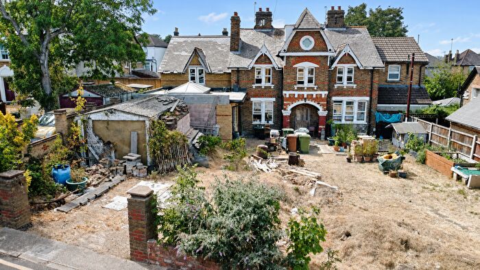 5 Bedroom Property For Sale In Lower Park Road, Belvedere, DA17