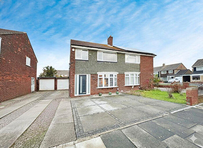 3 Bedroom Semi Detached House For Sale In Shearwater Way, NE24