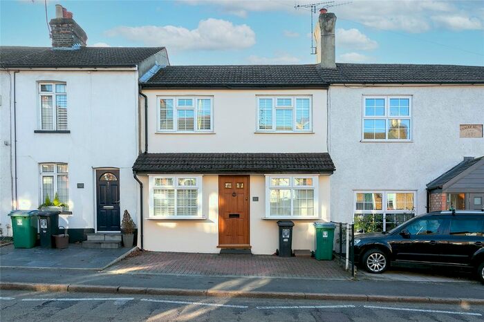 3 Bedroom Terraced House To Rent In Pinner Road, Watford WD19