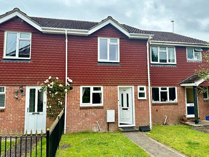 2 Bedroom Terraced House To Rent In Periwinkle Close, Lindford, Hampshire, GU35