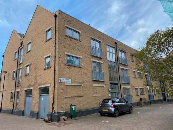 1 Bedroom Property To Rent In Esparto Way, South Darenth, Dartford, DA4