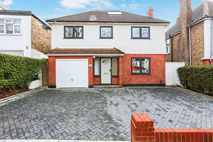 5 Bedroom Detached House For Sale In Grosvenor Avenue, Carshalton, SM5