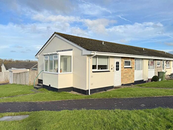 2 Bedroom Bungalow For Sale In Beech Bank, Bideford, EX39