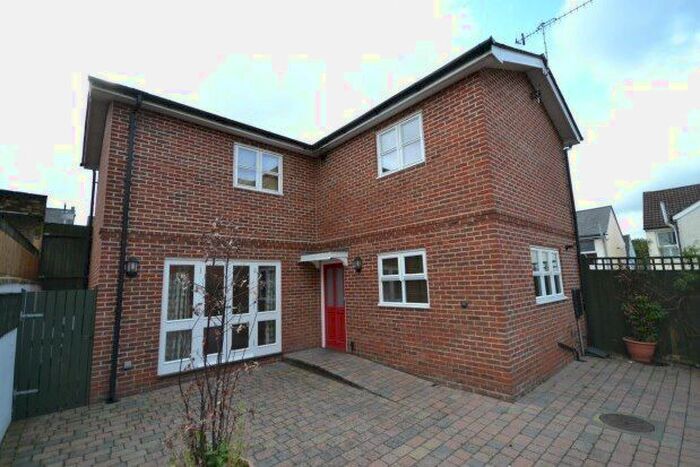 2 Bedroom Detached House To Rent In Stanley Cottages, Tunbridge Wells TN1
