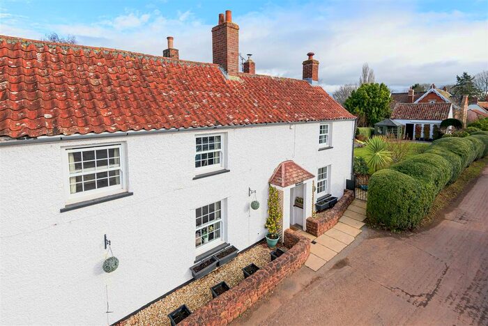 3 Bedroom Semi-Detached House For Sale In Goathurst, Bridgwater TA5