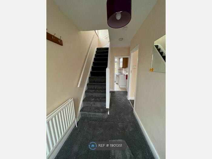 3 Bedroom Semi-Detached House To Rent In Rockford Avenue, Perivale, Greenford, UB6