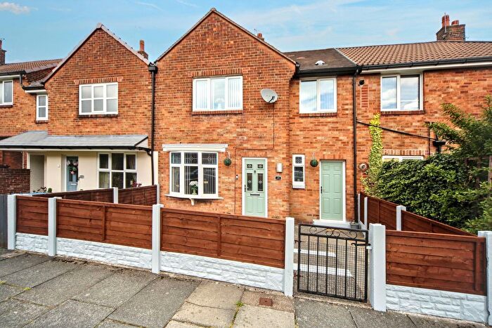 3 Bedroom Terraced House For Sale In Beverley Road, Wigan, WN5