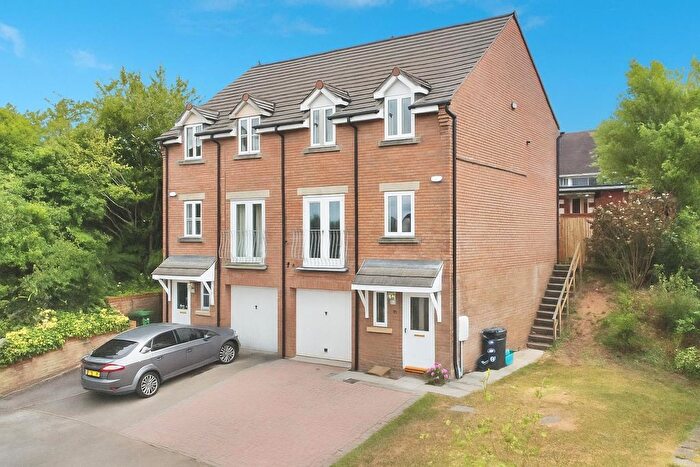 3 Bedroom Semi-Detached House For Sale In Colliers Field, Cinderford, GL14