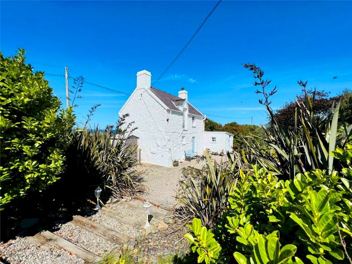 2 Bedroom Detached House For Sale In Nefyn, Pwllheli, Nefyn, Pwllheli, LL53