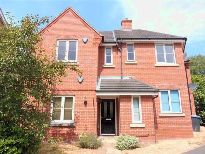 2 Bedroom Maisonette To Rent In Wattons Lane, Southam, CV47
