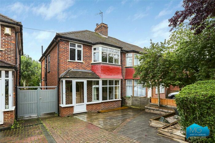 3 Bedroom Semi-Detached House To Rent In Fountains Crescent, Southgate, London, N14