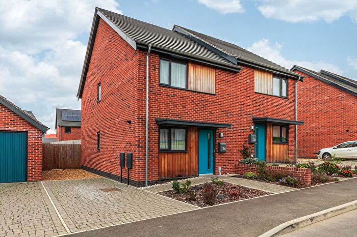 2 Bedroom Semi Detached House For Sale In Draper Way, Taverham, NR8