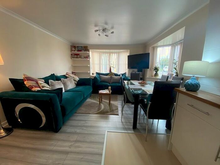 2 Bedroom Flat To Rent In Beltane Court, Brinklow Road, Binley, Coventry, England, CV3