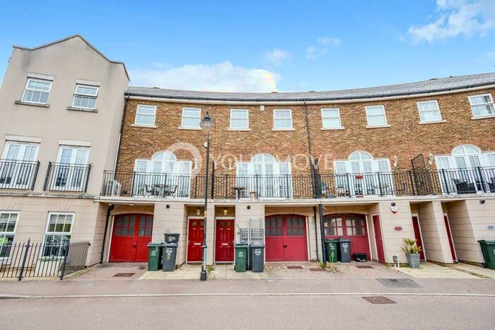 4 Bedroom House To Rent In Palladian Circus, Greenhithe, Kent, DA9