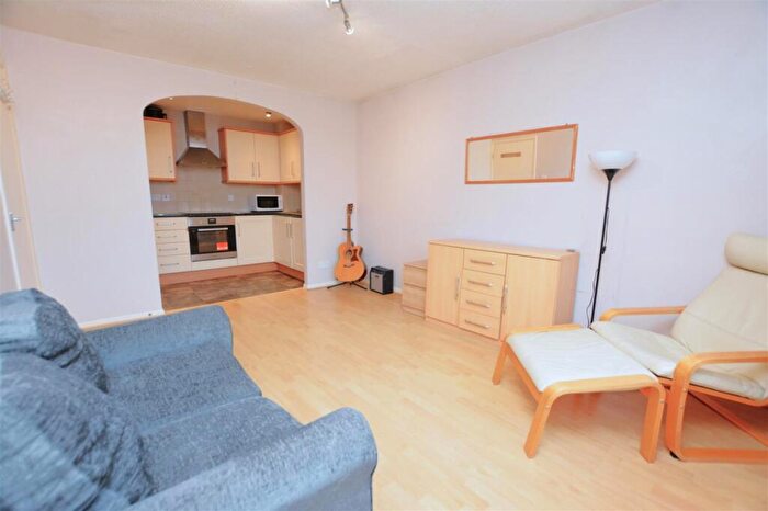 1 Bedroom Flat To Rent In Fairfield Close, Mitcham, CR4