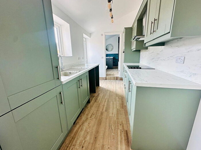 2 Bedroom Detached House For Sale In Clarence Street, Upper Gornal, DY3
